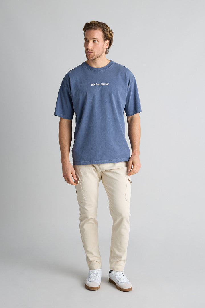 Camiseta Find Your Journey Azul Marino Desgastado Hombros Oversize