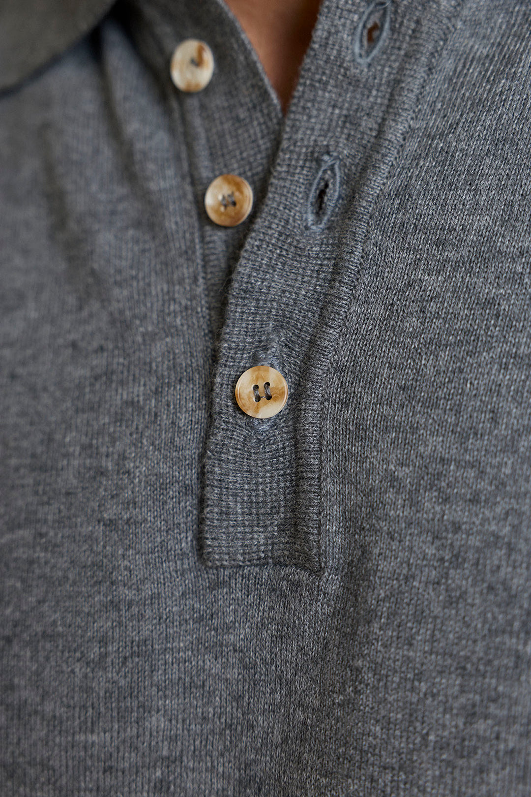 Long Sleeve Knitted Polo Grey Half Collar Horn Buttons
