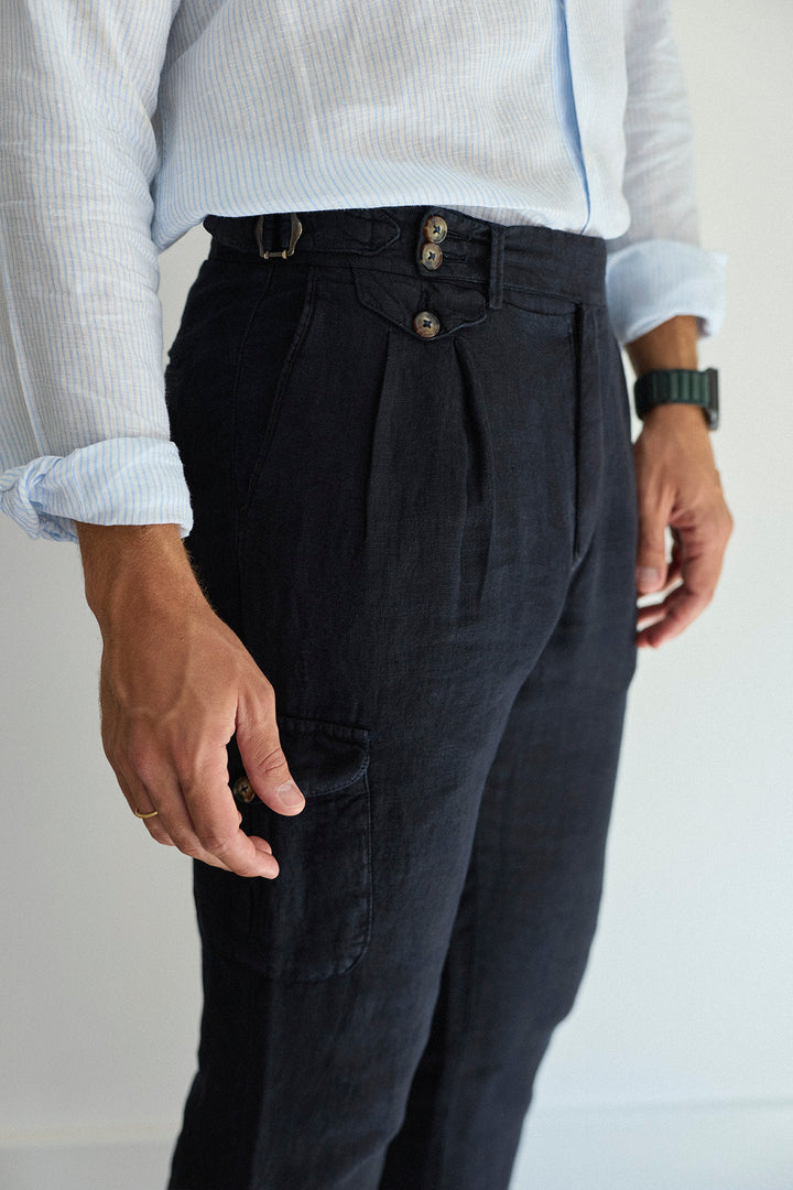 Calça cargo de linho azul marinho