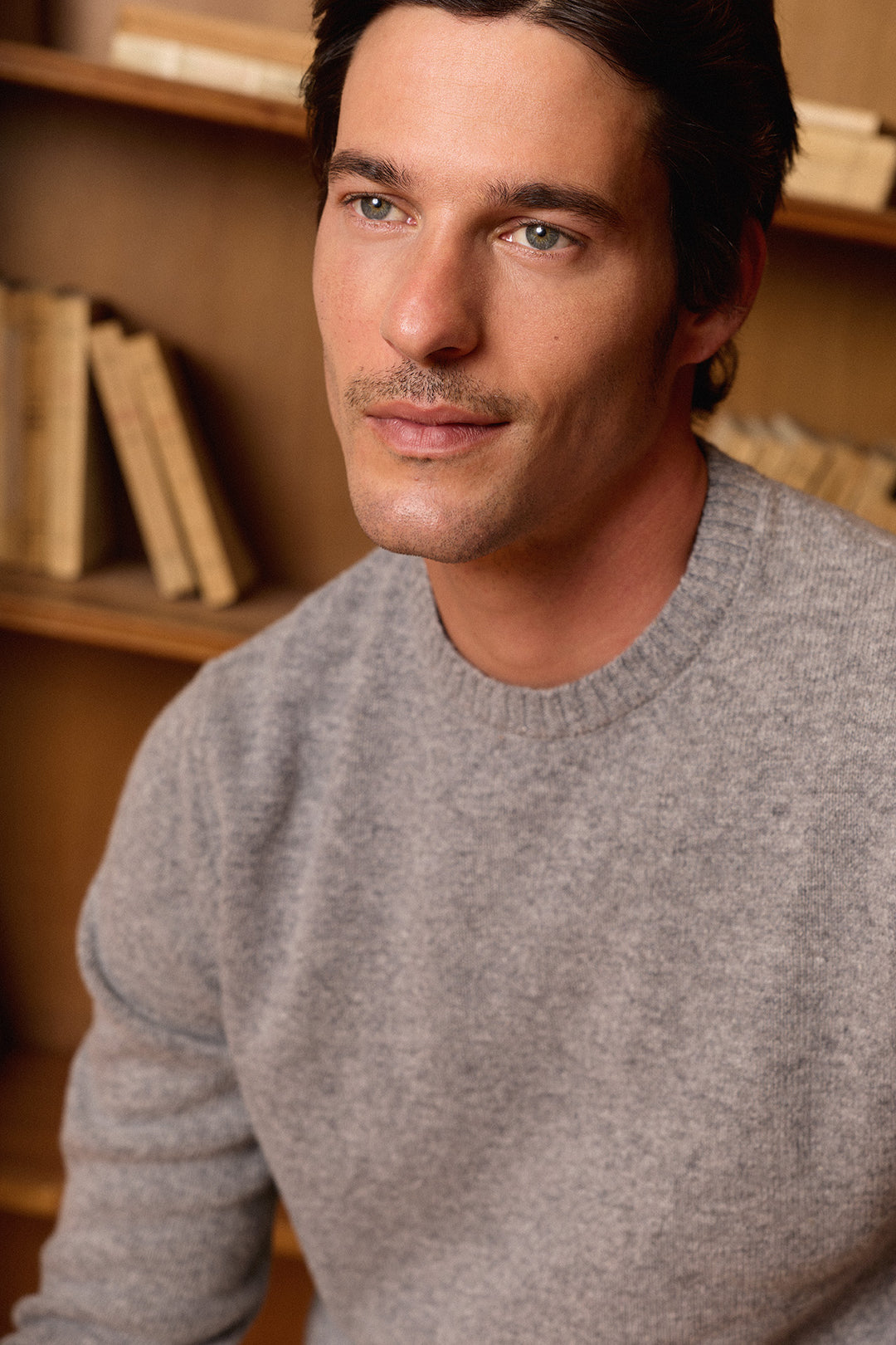 Light Gray Lambswool Horseshoe Neck Jumper