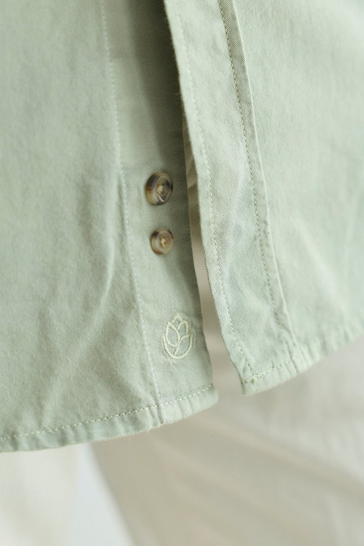 Camisa Algodón 2 Bolsillos Pecho Verde Laurel Costura Vertical