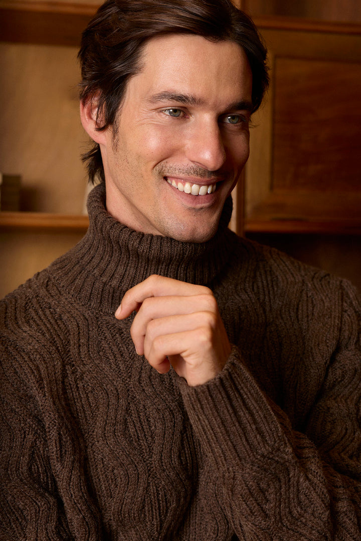 Jersey Cuello Vuelto Ochos Marrón Caoba