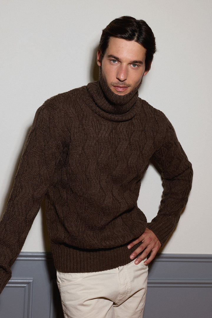 Jersey Cuello Vuelto Ochos Marrón Caoba