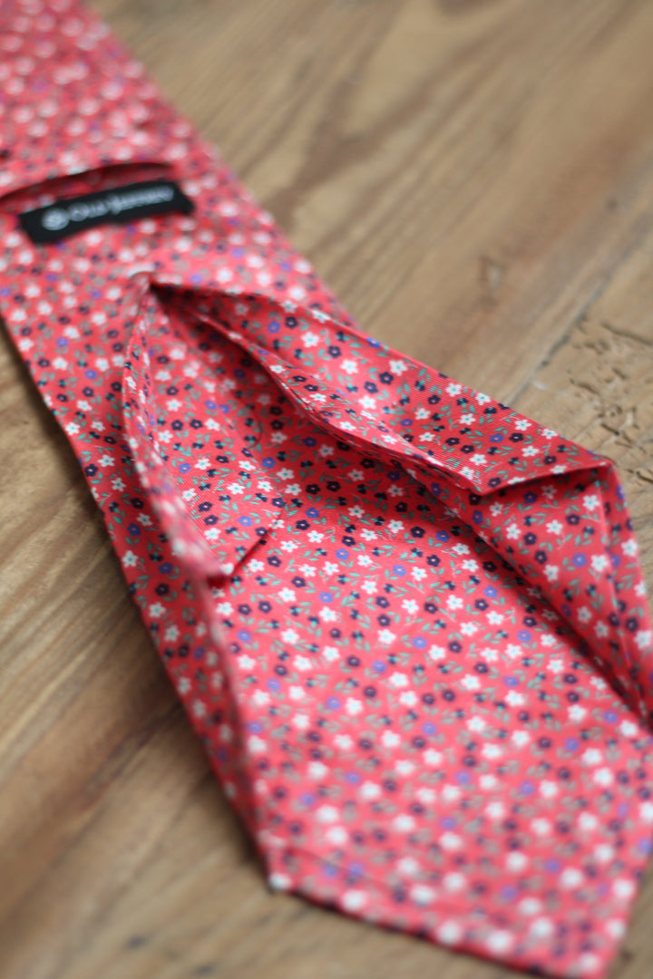 Corbata Siete Pliegues Seda Rojo Carmesí Diseño Floral Möbius