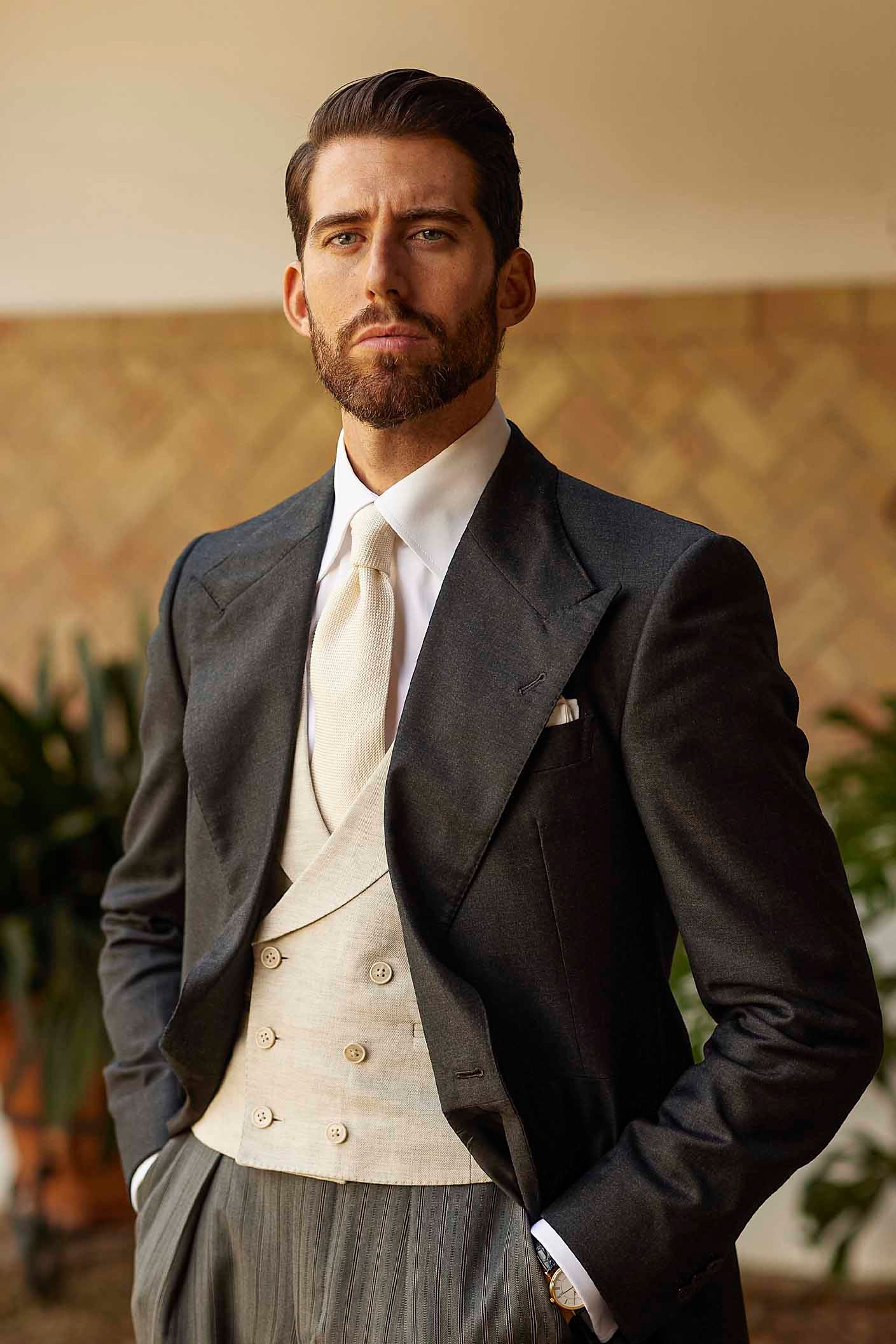 Classic MTM Morning Suit with 12.5cm Lapels and Beige Linen Herringbone Double breasted Vest