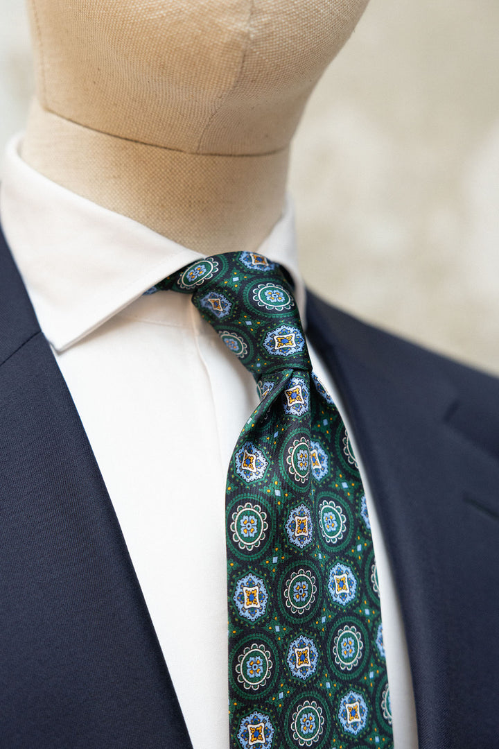 Corbata Napoli Seda Verde Geometria Medallón Azul, Amarillo y Verde