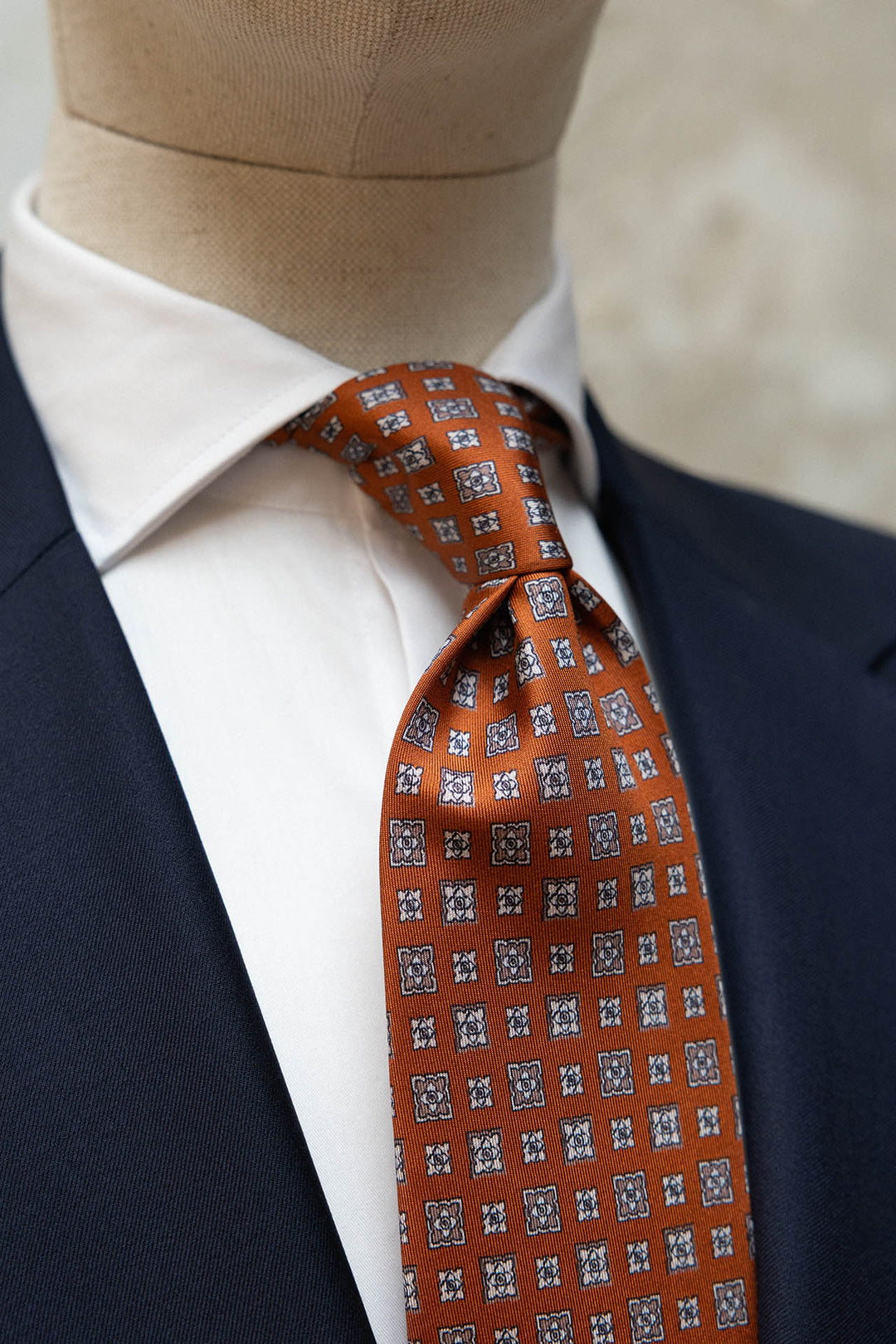 Corbata Napoli Seda Naranja Geometría Mixta Gris