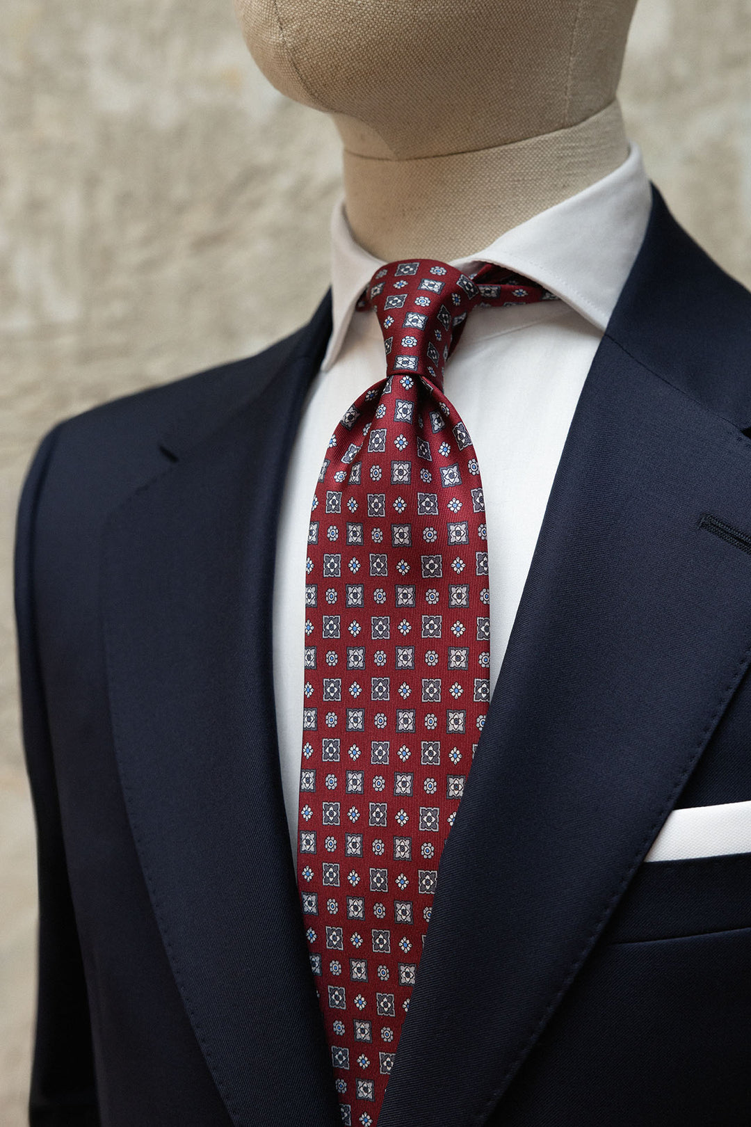 Corbata Napoli Seda Burdeos Geometría Mixta Gris