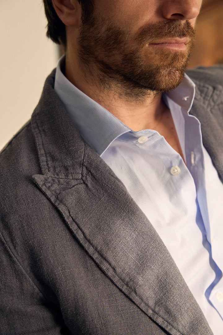 Blazer azul marinho de linho orgânico desestruturado