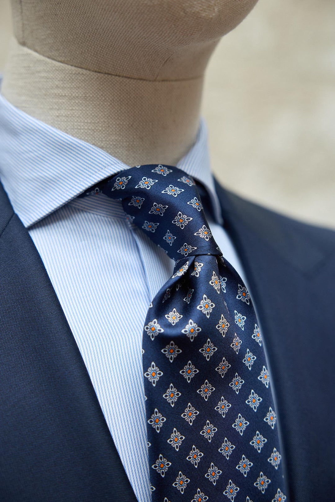 Napoli Silk Tie Navy Blue Geometric Stars White Bone