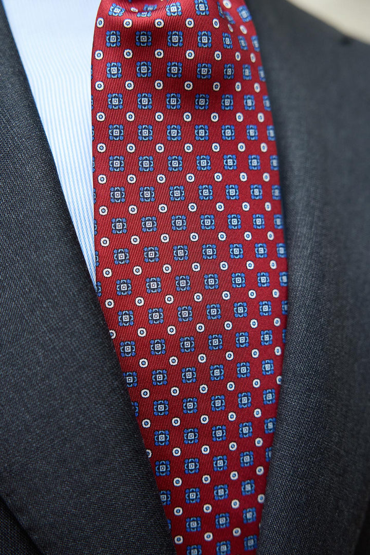 Napoli Silk Tie Ruby Geometry and White and Light Blue Daisies