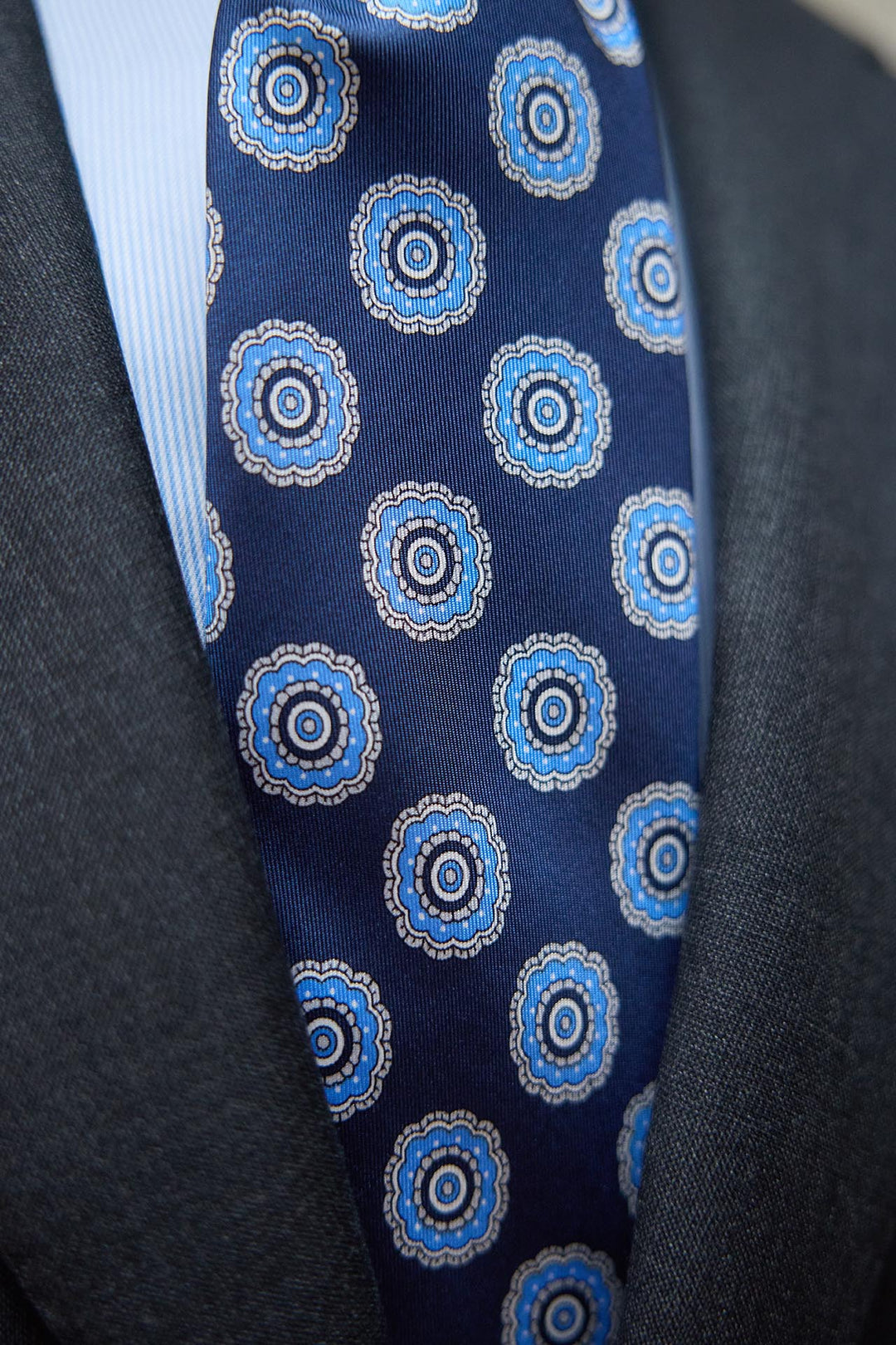 Napoli Navy Blue Silk Tie with White and Light Blue Medallions