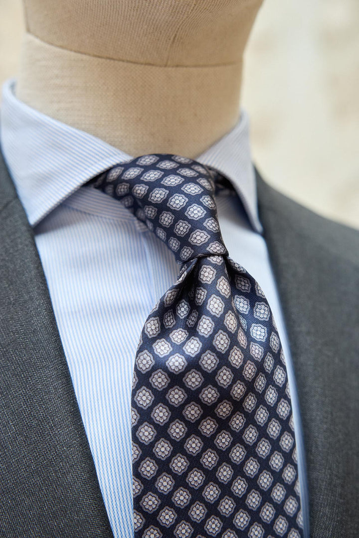 Napoli Navy Blue Silk Tie White and Light Blue Outlined Daisies