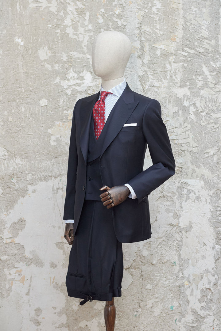 Navy Blue Suit 3 Pieces Spearhead Lapel 11cm