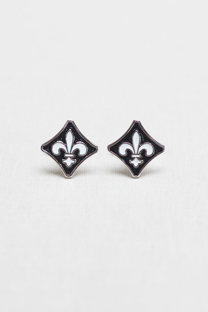 Fleur-de-lis Cufflink Black Background