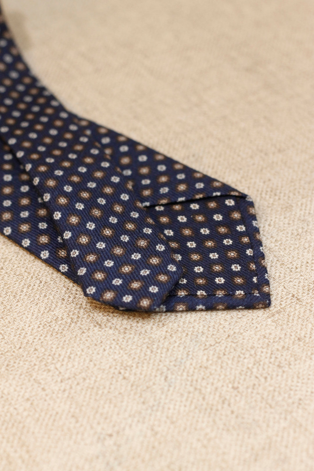 Napoli WOOL Navy Blue Tie with White and Brown Daisies