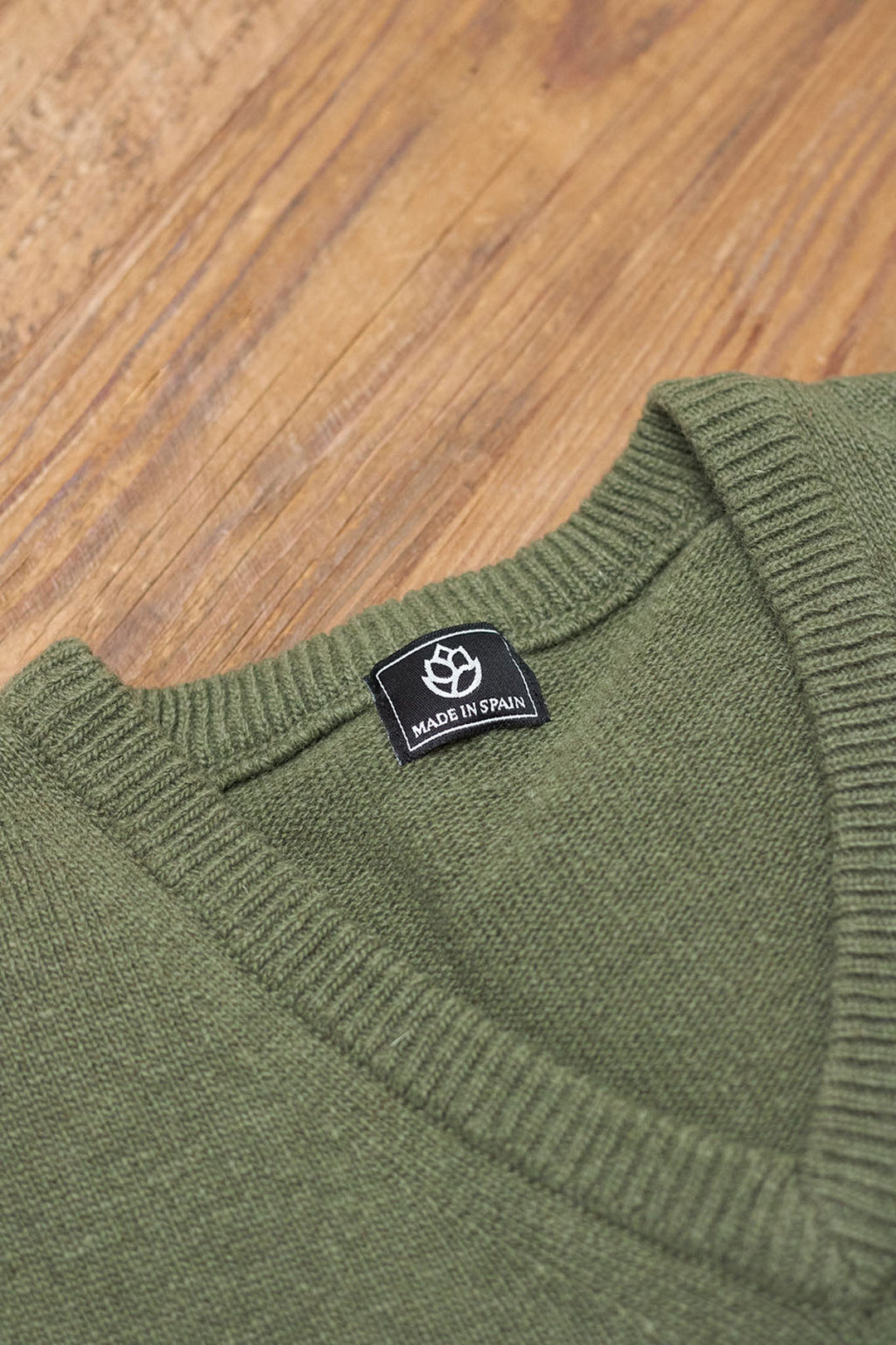 Lambswool Hunting Green V-Neck Sweater 