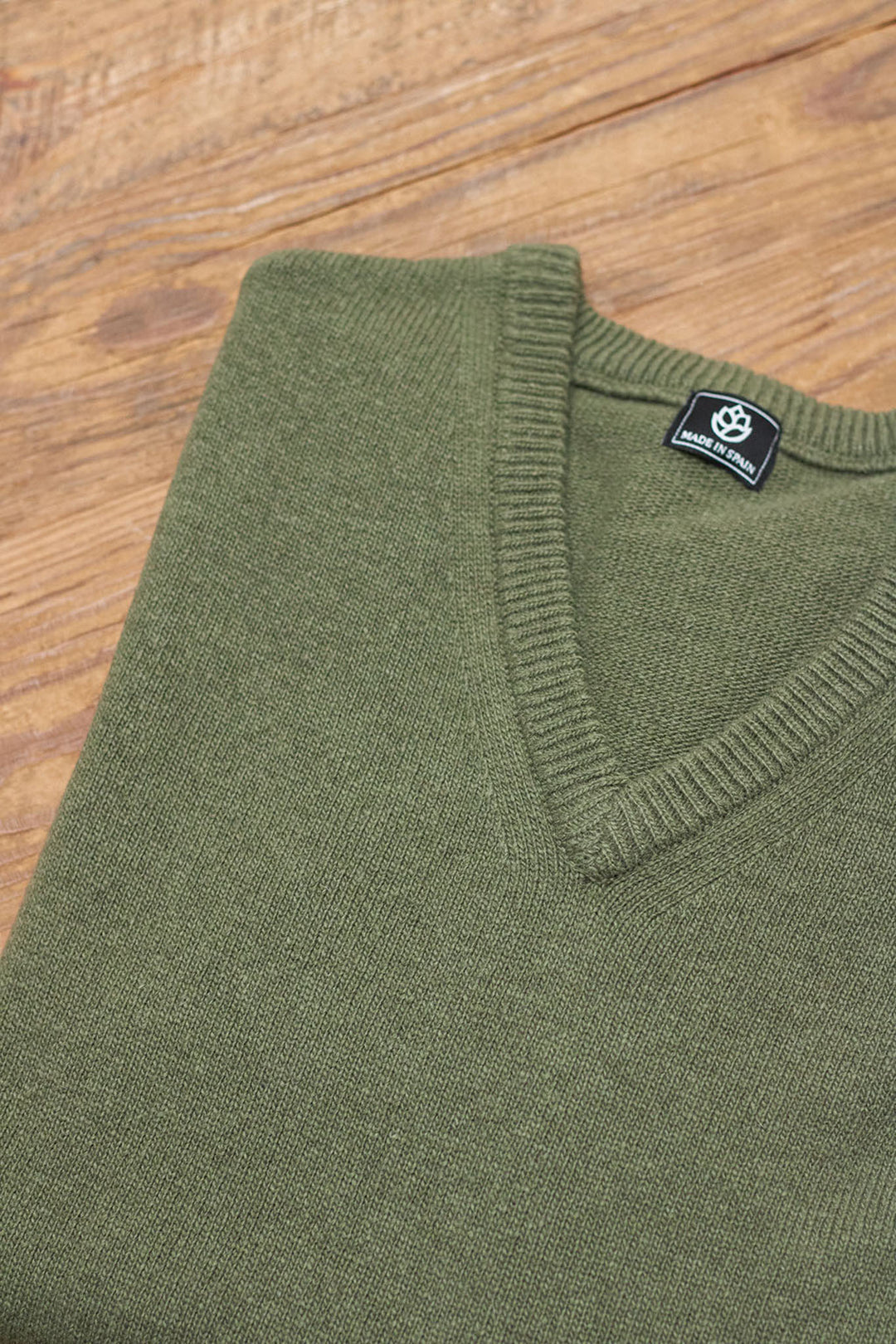 Lambswool Hunting Green V-Neck Sweater 