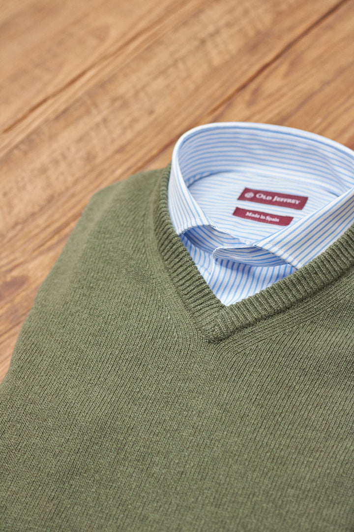 Lambswool Hunting Green V-Neck Sweater 