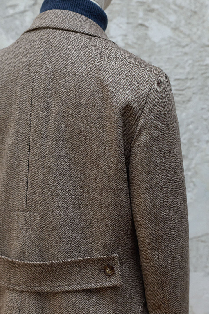 Abrigo Solapa Punta de Lanza Espiga Marrón