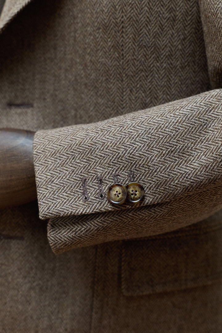 Abrigo Solapa Punta de Lanza Espiga Marrón