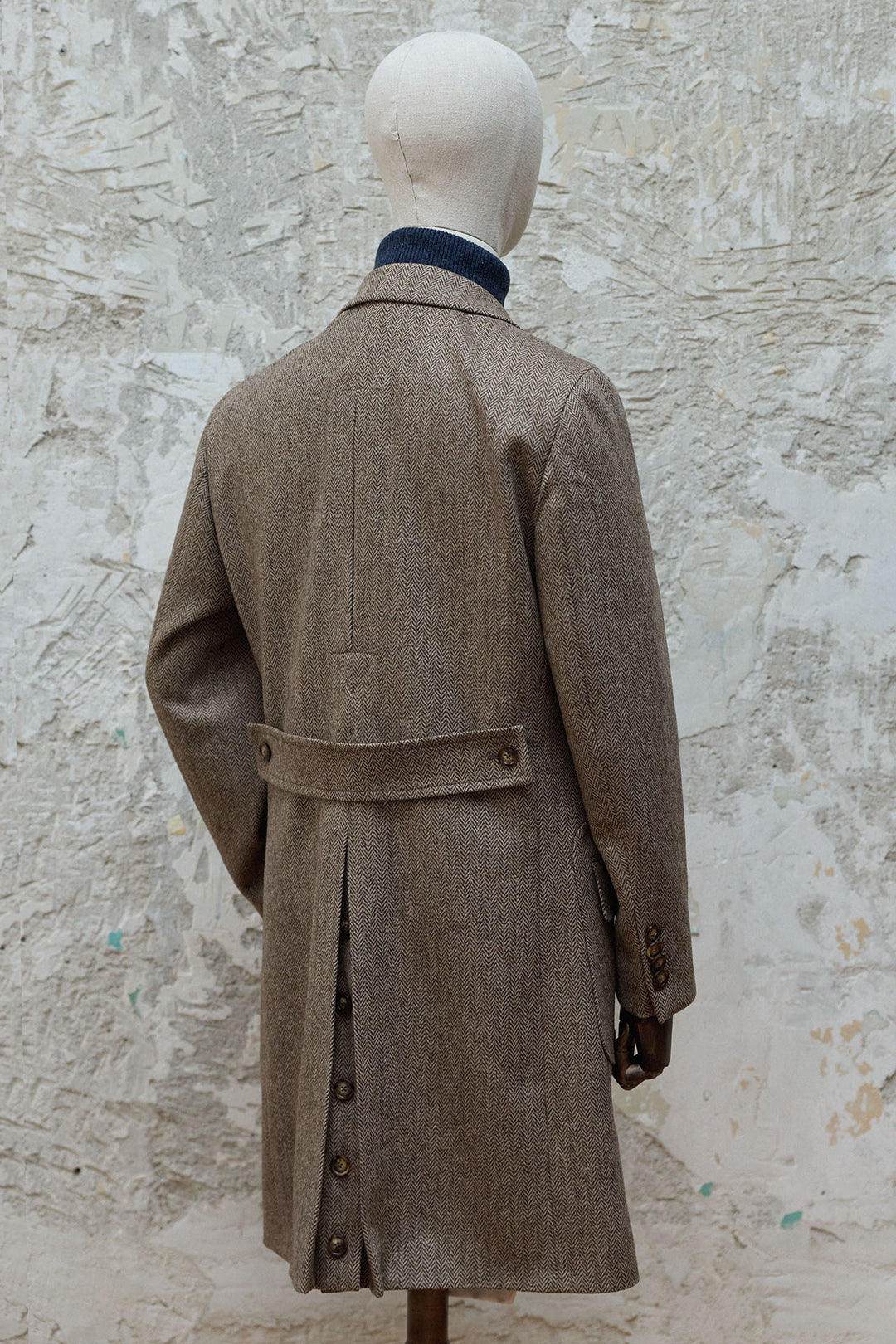 Abrigo Solapa Punta de Lanza Espiga Marrón