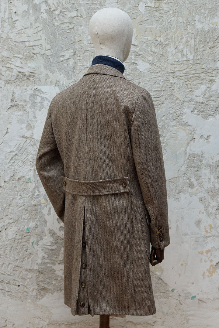 Abrigo Solapa Punta de Lanza Espiga Marrón