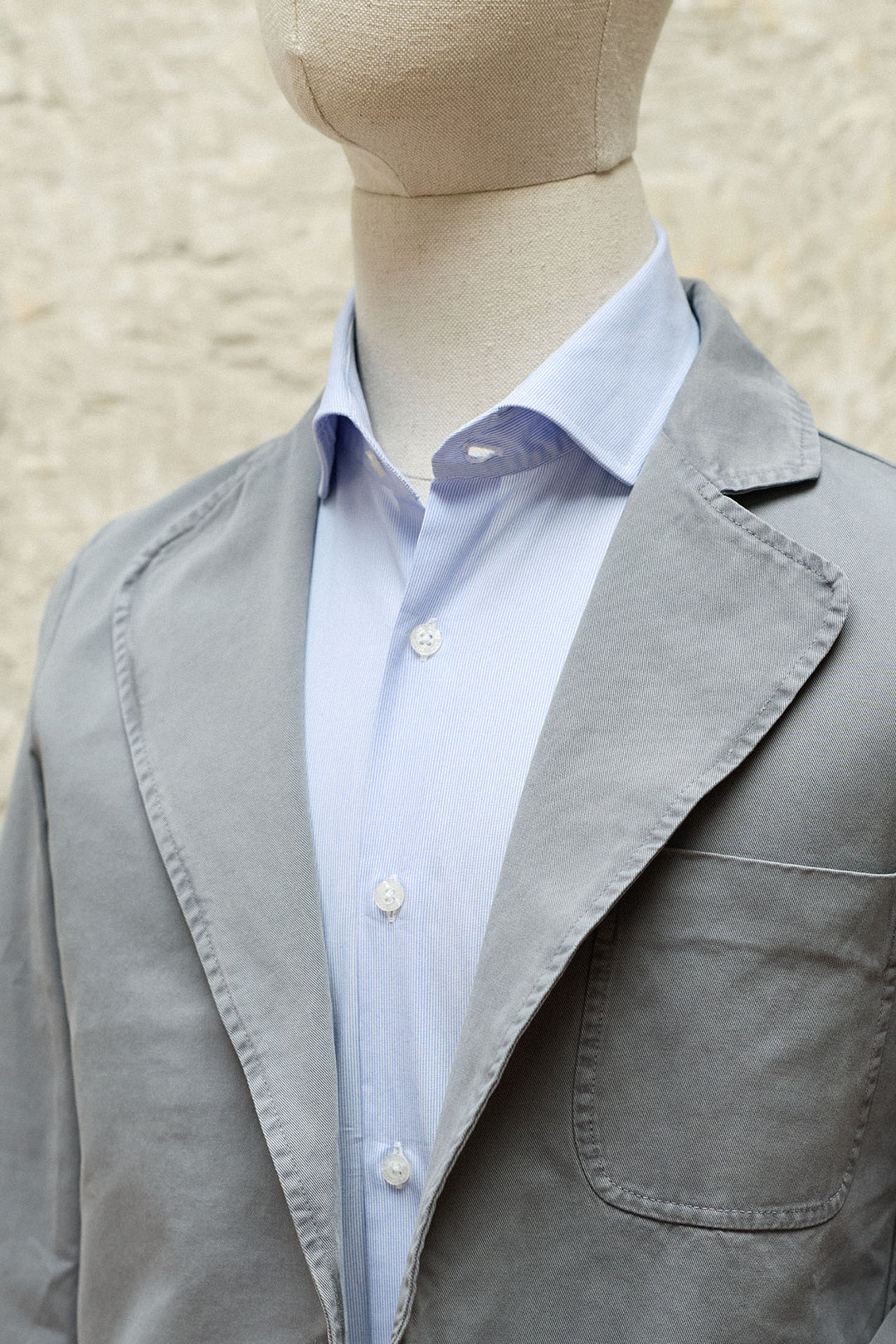 Blazer cinza aço desestruturado 100% algodão