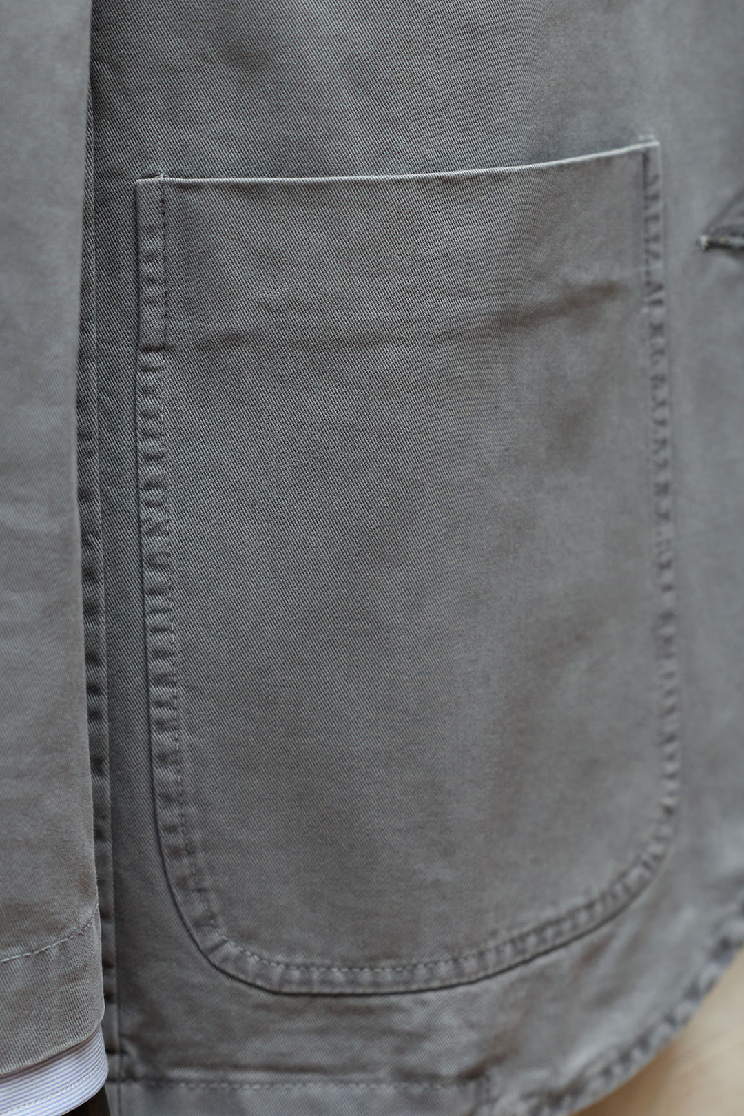 Blazer cinza aço desestruturado 100% algodão