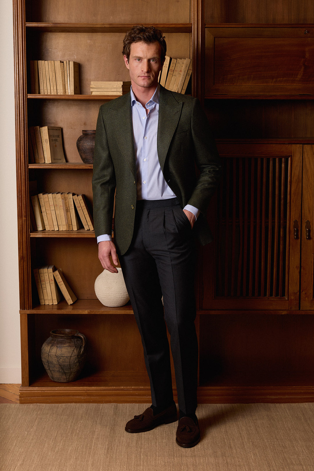 Blazer de linho marrom com lapela espinha de peixe