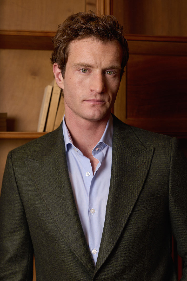 Blazer de linho marrom com lapela espinha de peixe