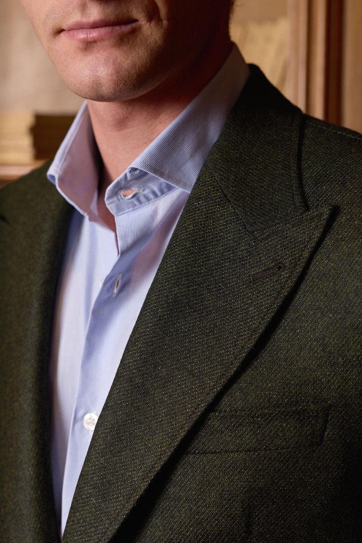 Blazer de linho marrom com lapela espinha de peixe