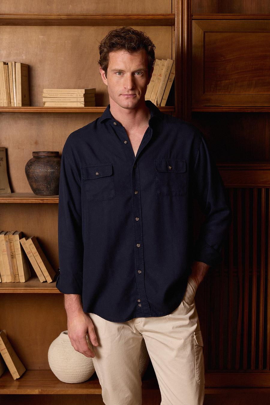 Cotton shirt with 2 blue-navy bags