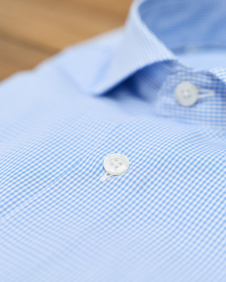 Camisa social azul claro com estampa xadrez Vichy Micro sem abotoaduras