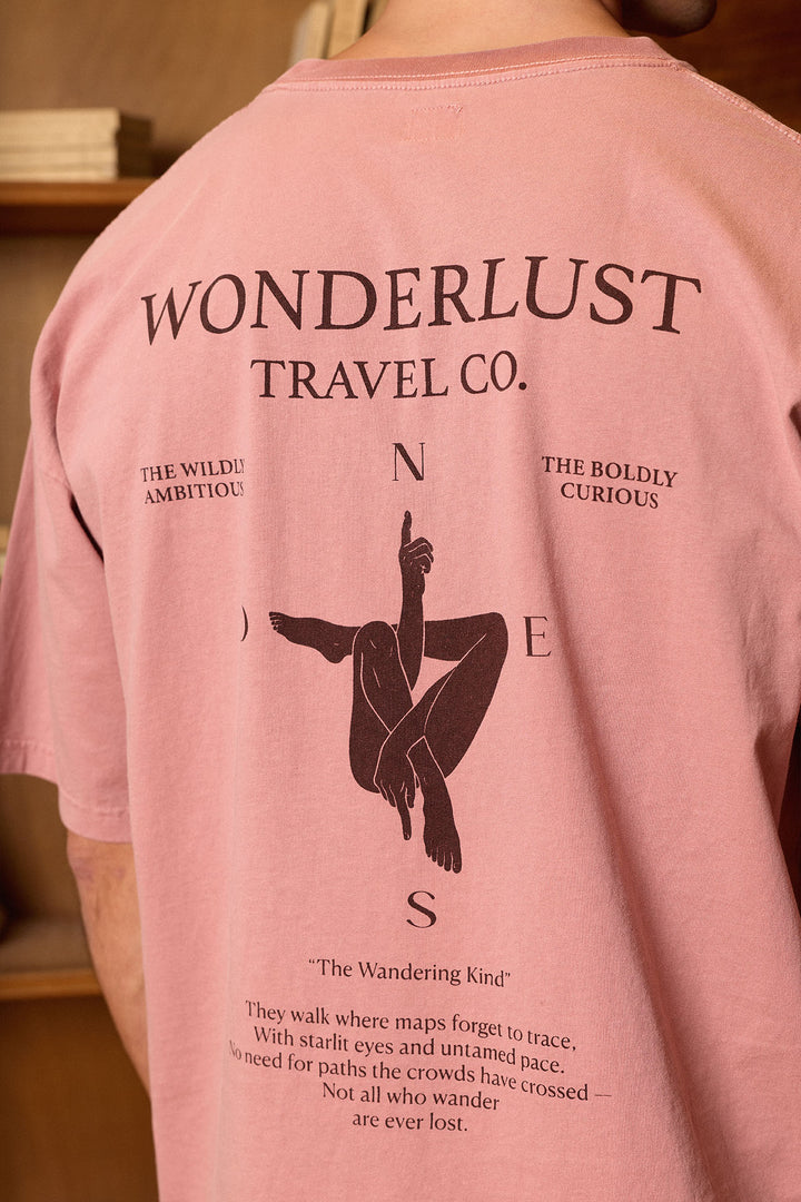 Camiseta Wonderlust Travel Rosa Desgastado