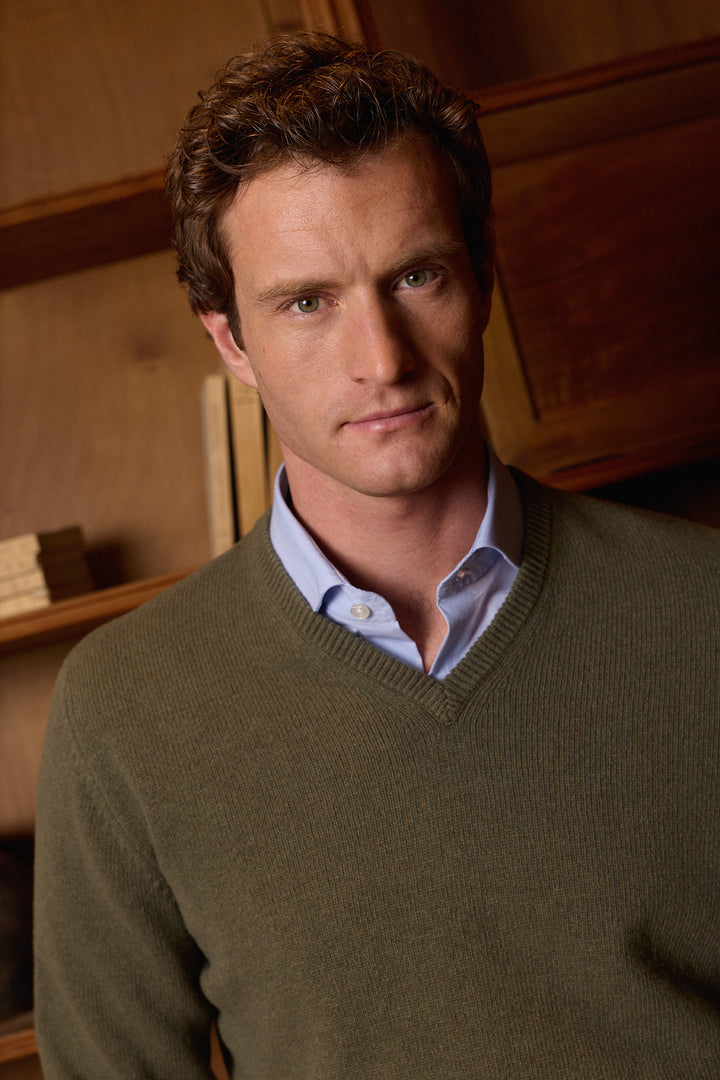 Lambswool Hunting Green V-Neck Sweater 