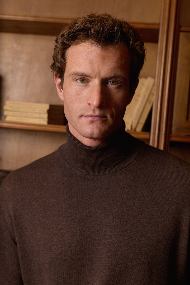 Fine Mahogany Brown Cotton Turtleneck Sweater