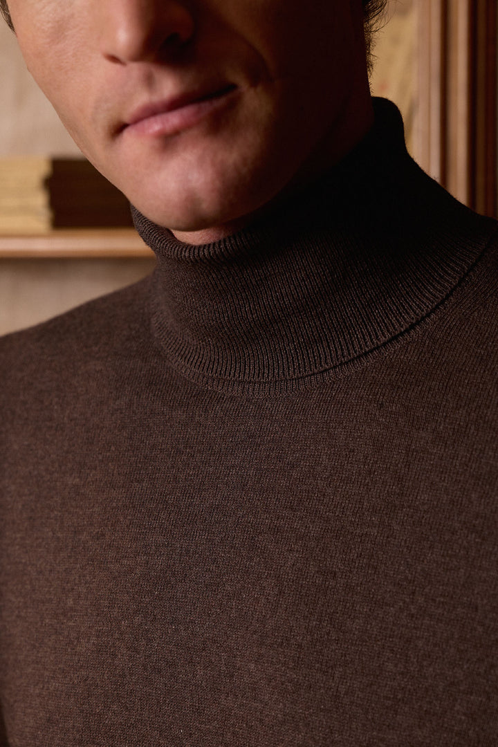 Fine Mahogany Brown Cotton Turtleneck Sweater