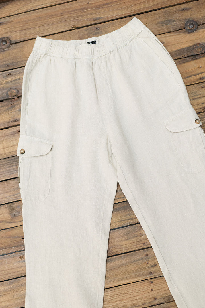 Calça cargo de linho com cordão na cintura em branco-sujo