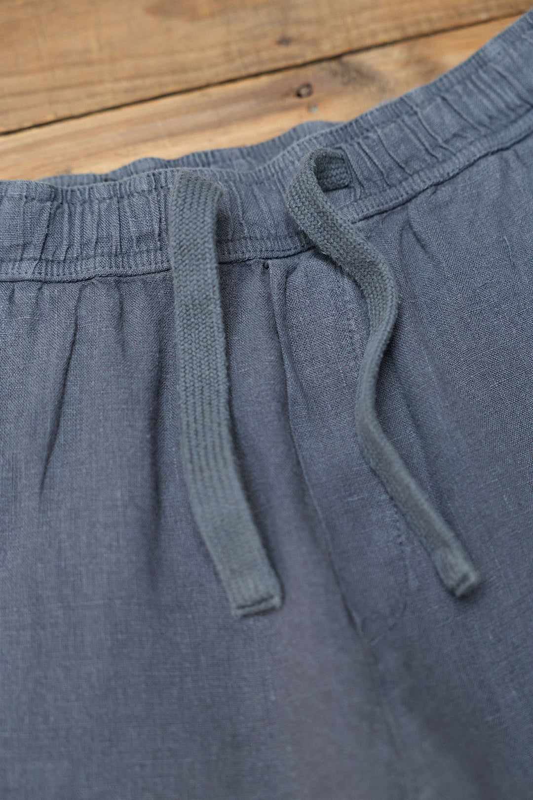 Linen Pants with Drawstring Waist in Navy Blue 