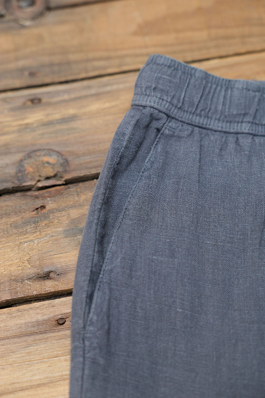 Linen Pants with Drawstring Waist in Navy Blue 