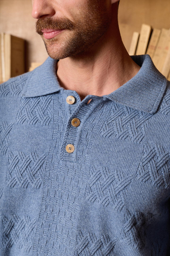 Polo Punto Manga Larga Relieve Azul Claro