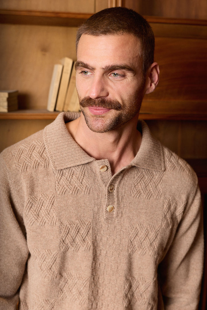 Polo Punto Manga Larga Relieve Marrón Topo