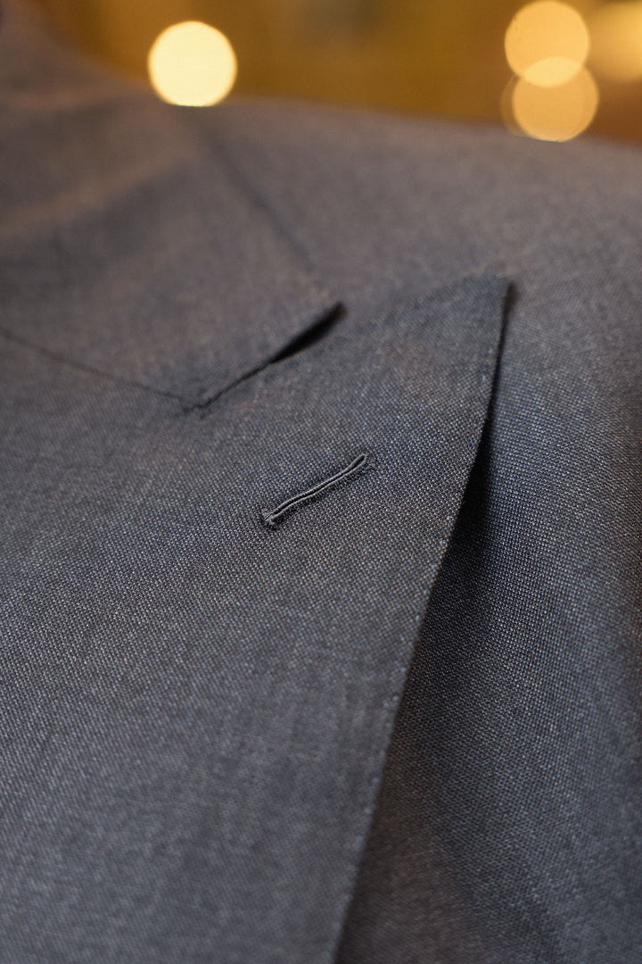 Traje MTM 2 Piezas  Loro Piana Tasmanian Super 170s Gris Plomo