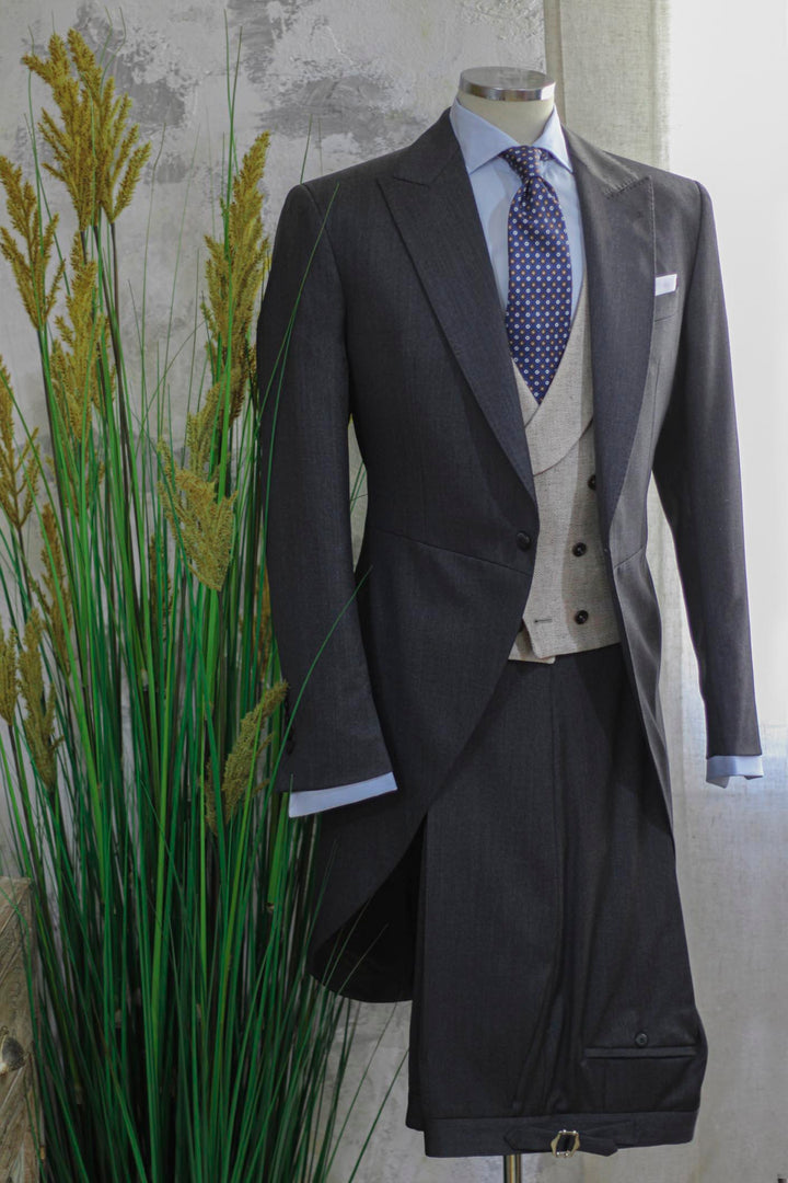 RTW Medium Gray Morning Suit 3 pieces + Tailored Vest